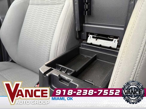 Used 2018 Toyota Tacoma SR5 image 33