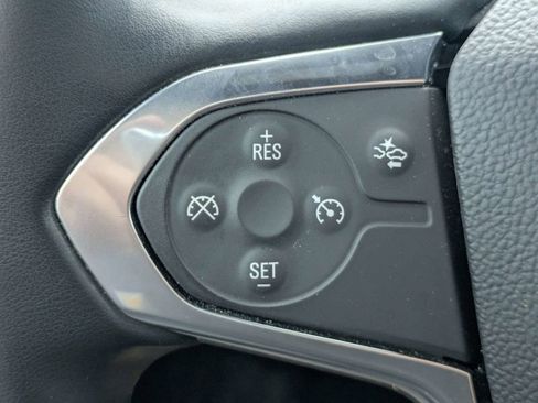 Used 2023 Chevrolet Traverse LT FWD image 24