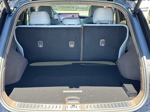 New 2026 Genesis GV70 2.5T Advanced AWD/4WD image 18