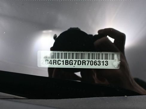 Used 2013 Chrysler Town & Country Touring image 44