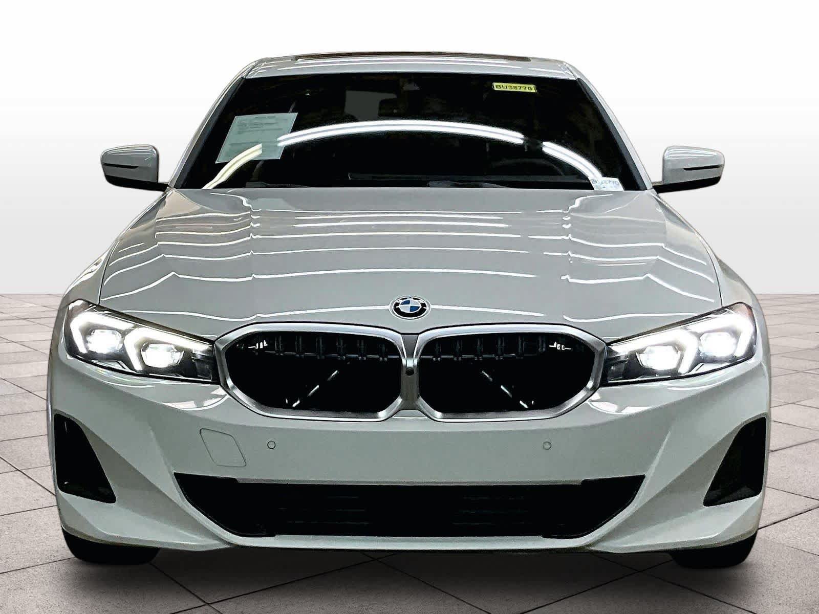 Used 2025 BMW 330i Sedan w/ Convenience Package RWD image 7