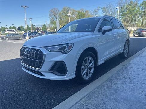 Used 2025 Audi Q3 2.0T Premium w/ Convenience Package AWD/4WD image 15
