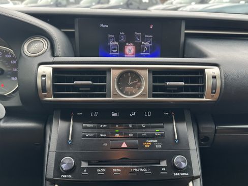 Used 2014 Lexus IS 250 image 31