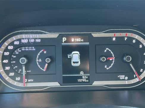 Used 2023 Hyundai Tucson SE image 12