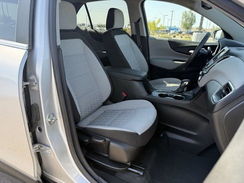 Used 2022 Chevrolet Equinox LT FWD image 13