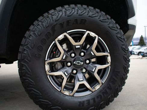 Certified 2024 Chevrolet Colorado ZR2 image 34