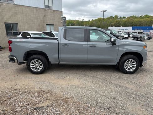 Used 2024 Chevrolet Silverado 1500 LT AWD/4WD image 36
