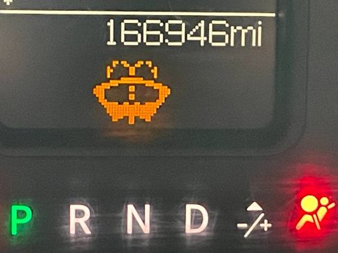 Used 2017 RAM 1500 Express w/ Express Value Package image 40