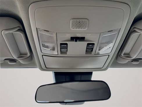 Used 2018 Toyota RAV4 XLE image 31