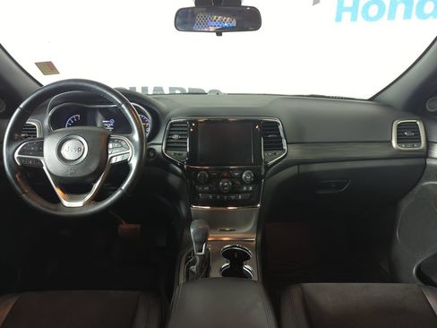 Used 2021 Jeep Grand Cherokee Laredo X RWD image 10
