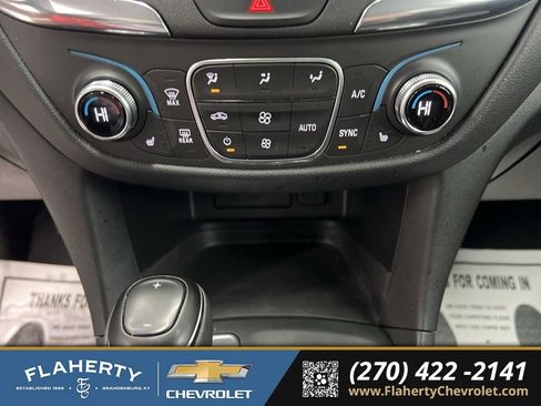Used 2020 Chevrolet Equinox LT image 30