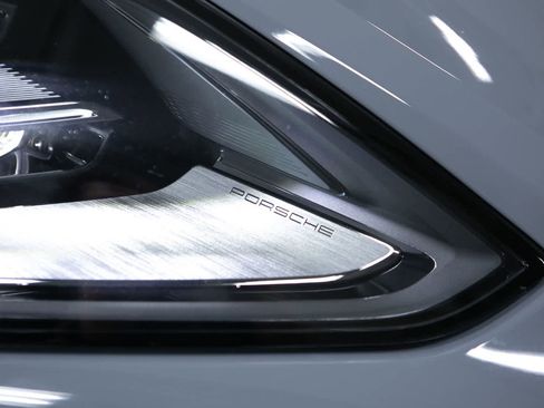 Certified 2025 Porsche Cayenne S AWD/4WD image 16