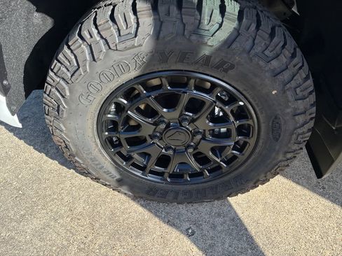 New 2026 Toyota Tundra SR5 image 31