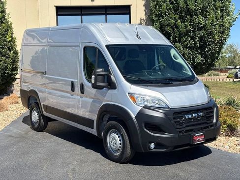 Used 2026 RAM ProMaster 1500 w/ Safety Group FWD image 3