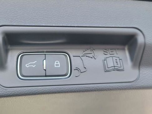 New 2026 Ford Explorer Active image 14