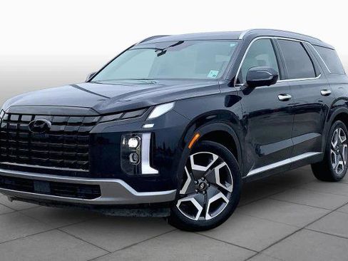 Used 2024 Hyundai Palisade Limited FWD image 1