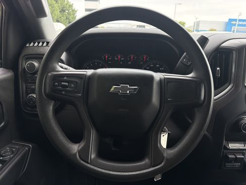 Used 2019 Chevrolet Silverado 1500 Custom Trail Boss w/ Custom Convenience Package image 18