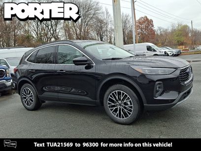 New 2026 Ford Escape SE w/ PHEV Premium Package