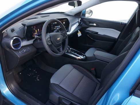 New 2026 Chevrolet Trax LT image 9