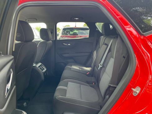 Used 2025 Chevrolet Blazer LT FWD image 25