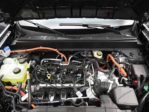 New 2025 Ford Maverick XLT w/ Equipment Group 301A image 12