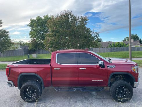 Used 2019 GMC Sierra 1500 SLT w/ SLT Premium Package image 7