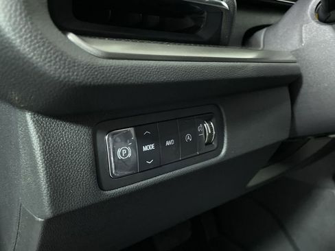 New 2026 Chevrolet Traverse LT w/ Sun and Wheel Package image 11