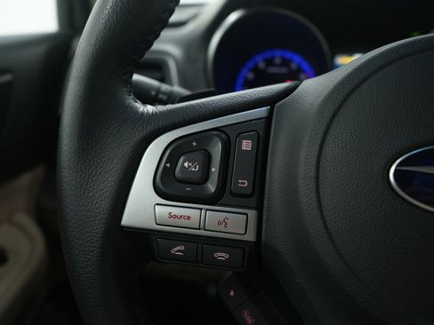 Used 2017 Subaru Outback 2.5i Limited image 22