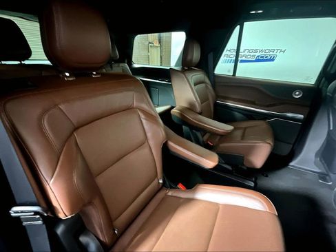 Used 2025 Lincoln Navigator Reserve AWD/4WD image 22