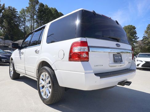 Used 2017 Ford Expedition Limited w/ Equipment Group 301A image 4