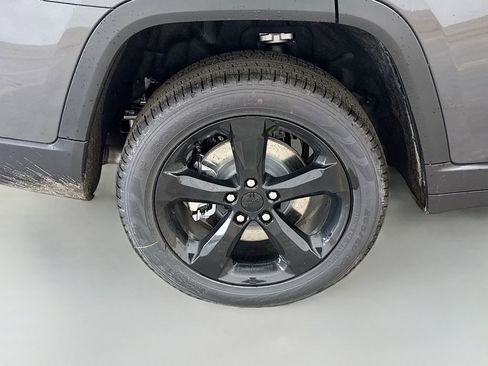 New 2025 Jeep Grand Cherokee L Limited w/ Black Appearance Package image 51