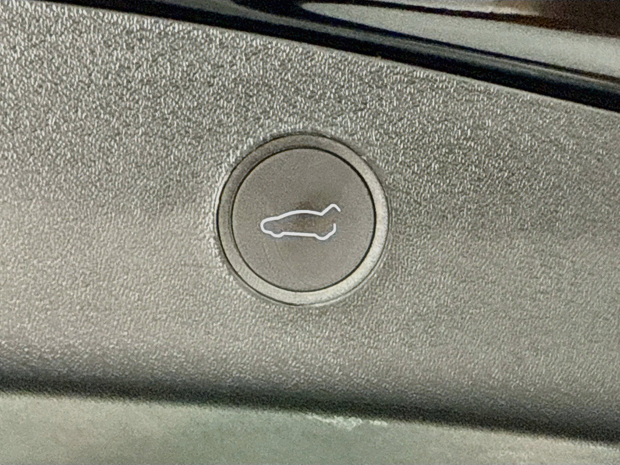 Used 2023 Tesla Model 3 Standard Range RWD image 29