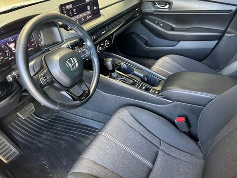 Used 2023 Honda Accord Sport image 11