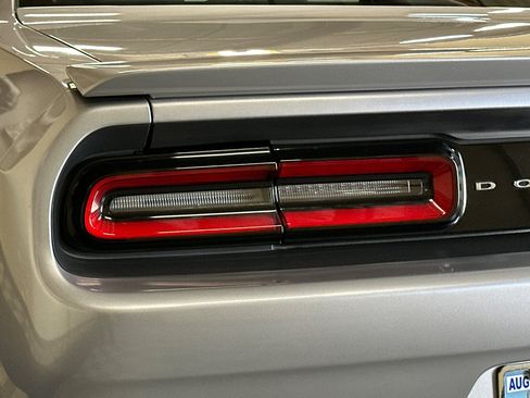 Used 2015 Dodge Challenger R/T w/ Quick Order Package 28B R/T RWD image 42