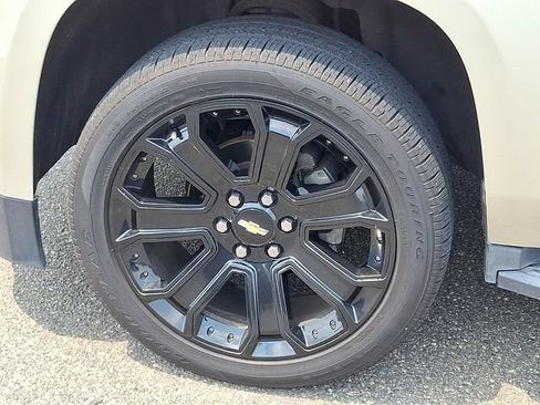 Used 2017 Chevrolet Tahoe LT AWD/4WD image 29