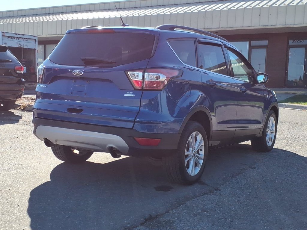 Used 2017 Ford Escape SE w/ Equipment Group 201A FWD image 5