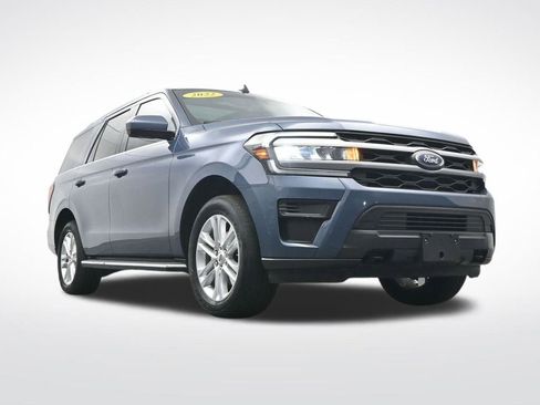 Used 2022 Ford Expedition XLT image 34