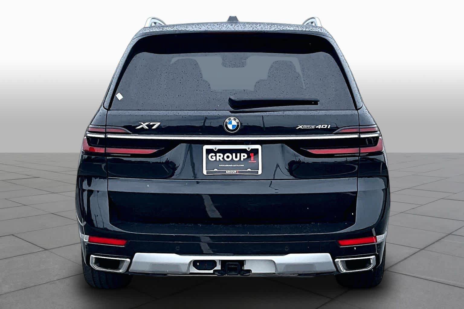 Used 2023 BMW X7 xDrive40i w/ Premium Package AWD/4WD image 5