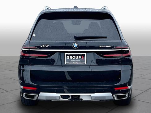 Used 2023 BMW X7 xDrive40i w/ Premium Package AWD/4WD image 5