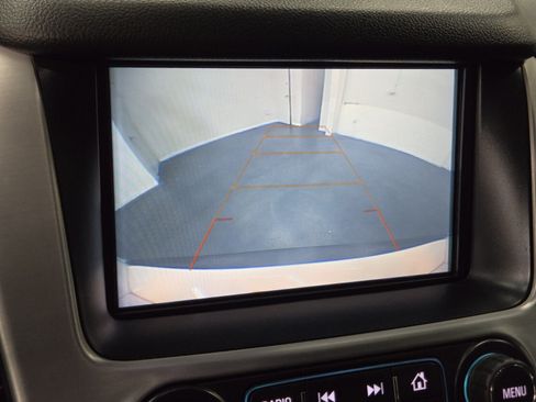 Used 2019 GMC Yukon SLT w/ Premium Edition RWD image 20