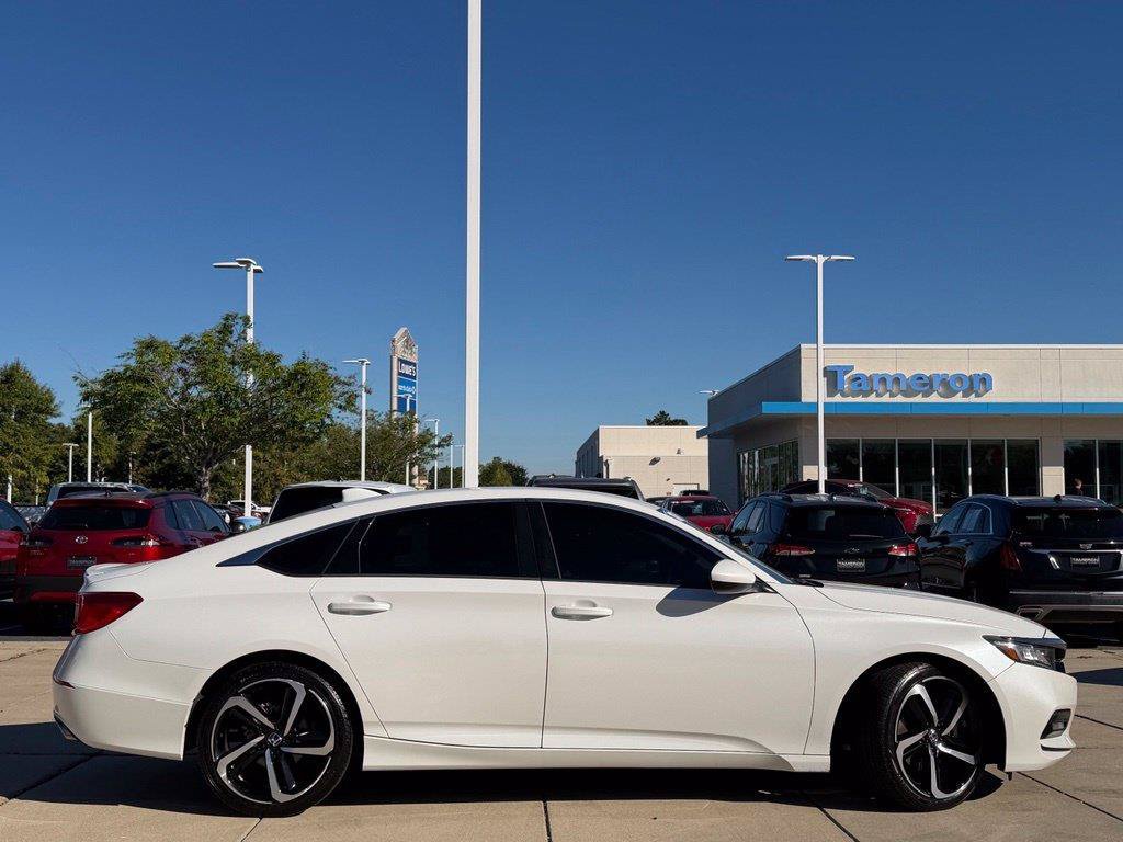 Used 2018 Honda Accord Sport image 5