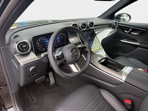 Certified 2026 Mercedes-Benz GLC 300 image 17