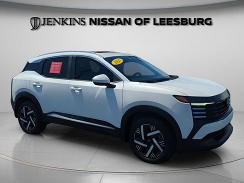 Certified 2025 Nissan Kicks SV w/ SV Premium Package FWD image 1