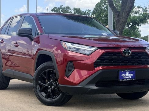 Used 2024 Toyota RAV4 LE FWD image 2