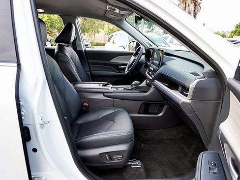 Used 2026 Toyota Grand Highlander AWD Hybrid image 11