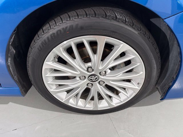 Used 2019 Toyota Camry XLE FWD image 13