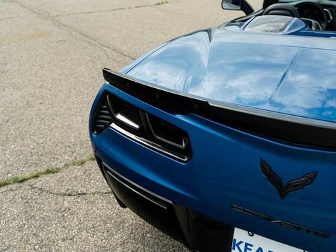 Used 2015 Chevrolet Corvette Z06 w/ 3LZ Preferred Equipment Group image 35