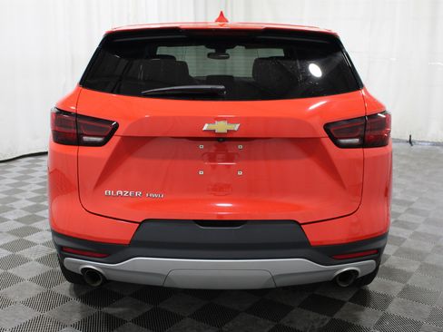 Used 2025 Chevrolet Blazer LT AWD/4WD image 28