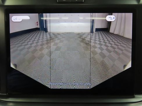 Used 2025 Ford F250 Platinum image 24