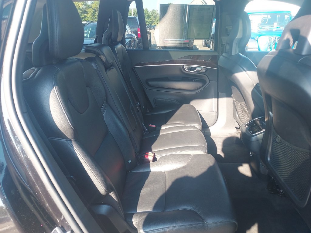 Used 2017 Volvo XC90 T6 Momentum w/ Vision Package AWD/4WD image 34
